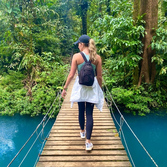 Meet your Posher, Dani - Picture 3 of 3